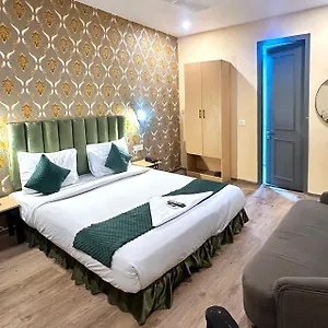 *** Hotel Nidra India